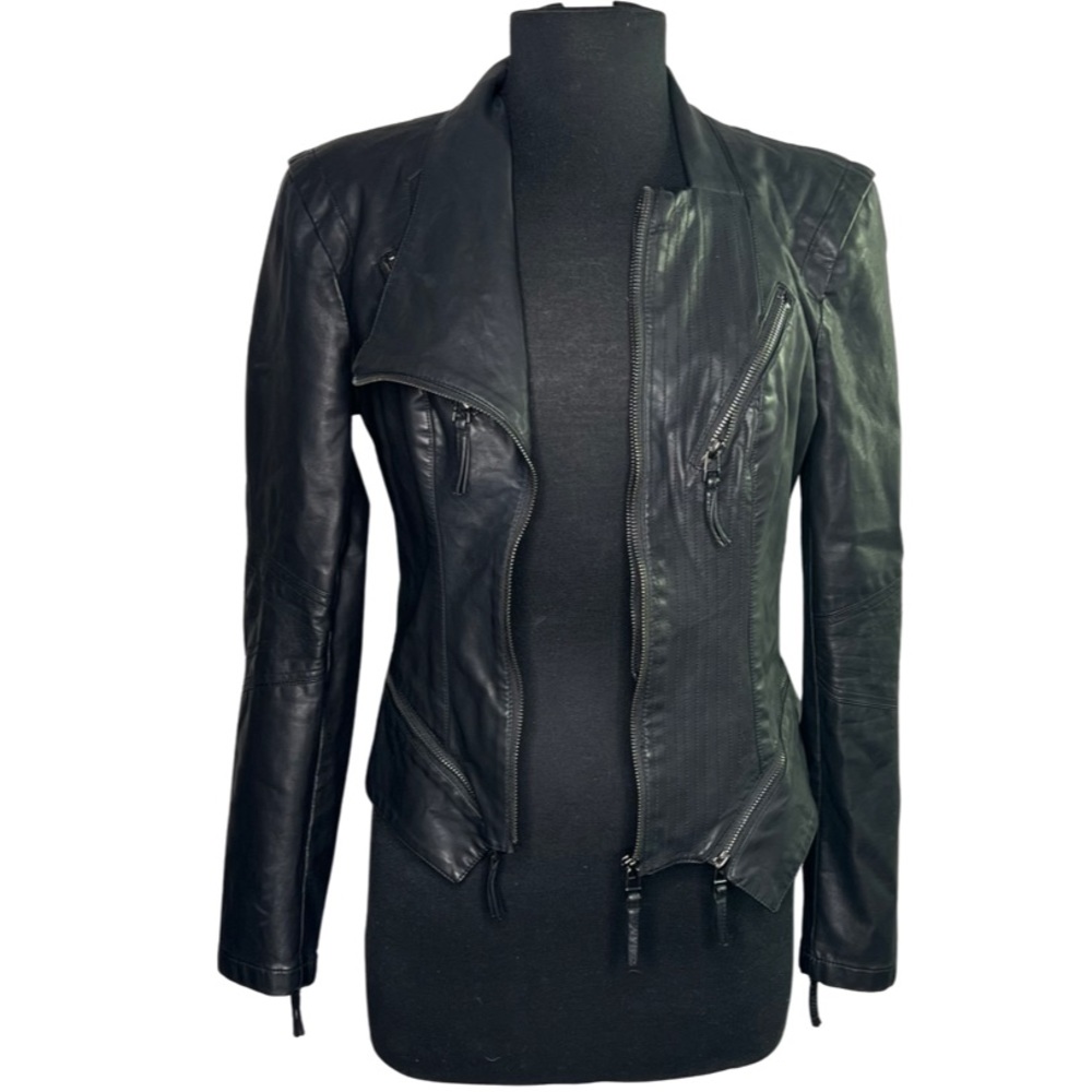 Blank NYC Women’s Black Faux Leather Full Zip Moto Jacket Size Medium - Picture 10 of 10